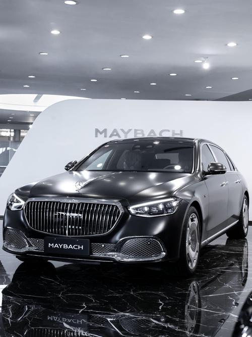 重庆万州区景冠翔企业管理咨询岚图汽车的售后服务让用户无忧出行，迈巴赫未来的豪华车趋势